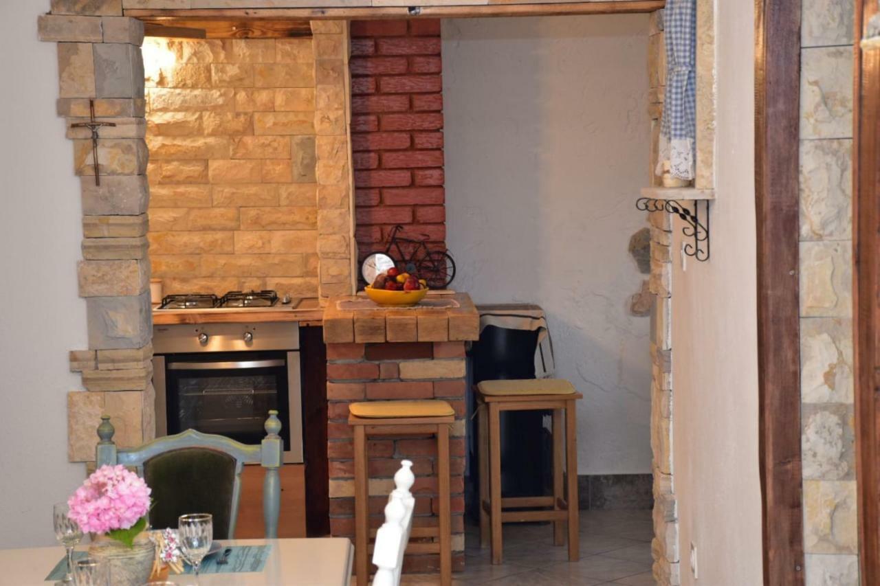 Appartamento Velebit Ražanac Esterno foto